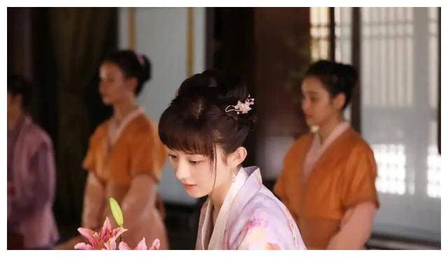 从《知否》明兰看职场女性穿搭：简约干练又不失个性
