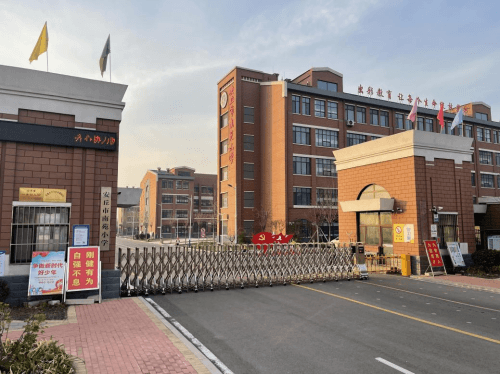 以“小切口”撬动学生品行养成的“大文章”