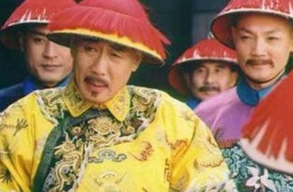 清朝为何会在乾隆时期开始由盛转衰呢？