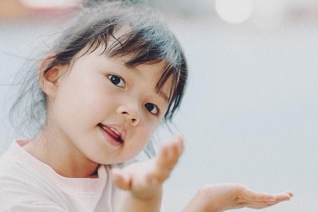 如何帮助孩子克服依赖心理，学会独立？