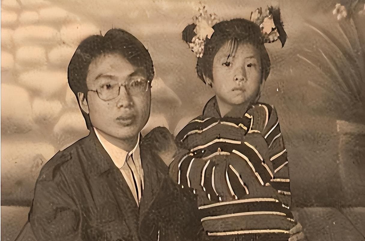 05年，农村小伙带着弃婴妹妹上大学，靠捡垃圾凑学费，如今怎样了