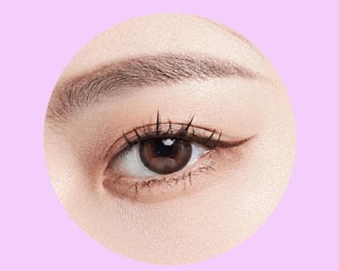 眼妆秘籍：打造自然又迷人的眼妆技巧
