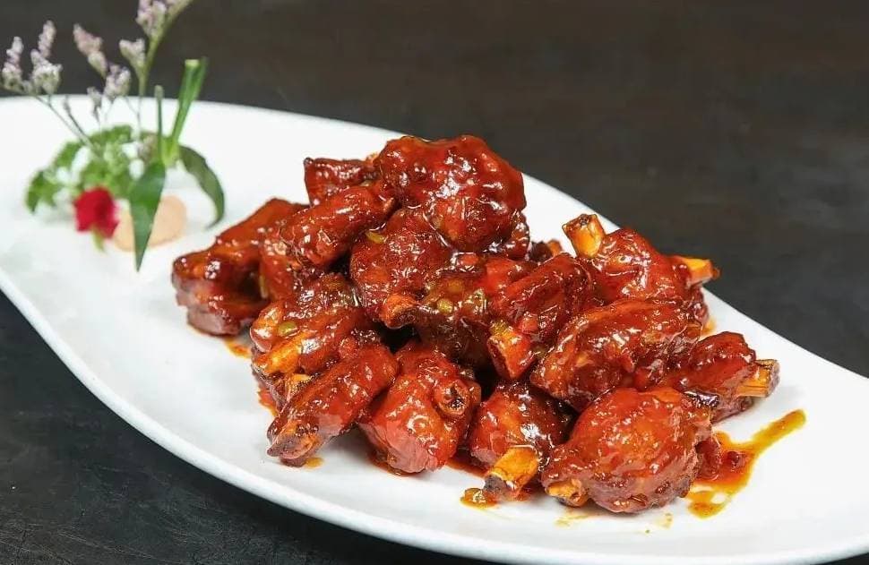 糖醋排骨：一道融合酸甜美味的传统名菜