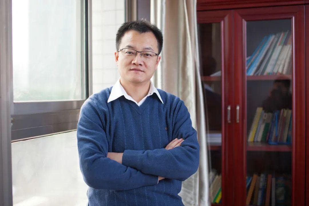 江苏天一中学校友杜江峰履新教育部副部长：从少年班到院士的科研之路