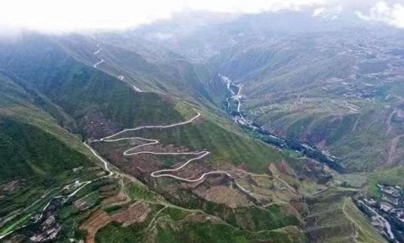 陇南公安创新交管模式：科技赋能+协同共治，打造山区道路交通安全新范式