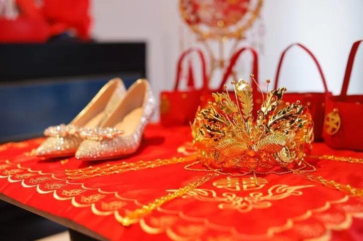 结婚黄金周到来 中式妆造引领新潮流