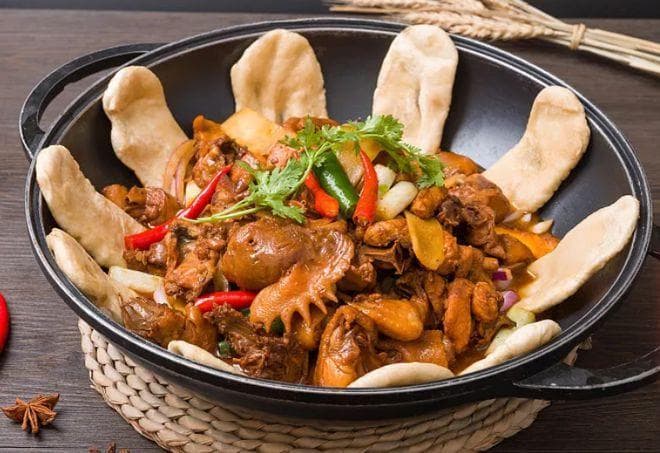 炖鸡怎么做才香味入骨，肉不柴？5种香料是关键，鸡肉嫩滑又弹牙