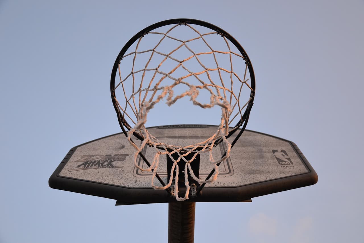 深入解析NBA球员数据统计，如何读懂篮球数据背后的故事