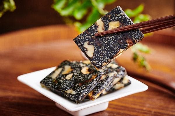 大寒诗韵：古人笔下的凛冬与人间
