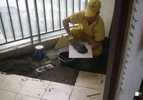 瓷砖吸水率不合格致脱落频发，专家：选购施工需关注这一指标