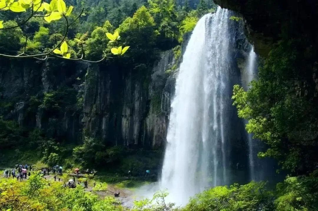 DeepSeek眼中的文成：AI笔下的山水人文之美
