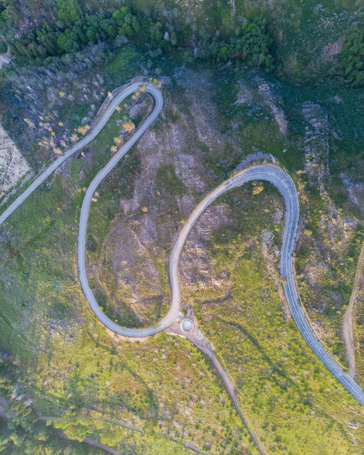 公路设计中竖曲线半径选择：平衡安全舒适与成本