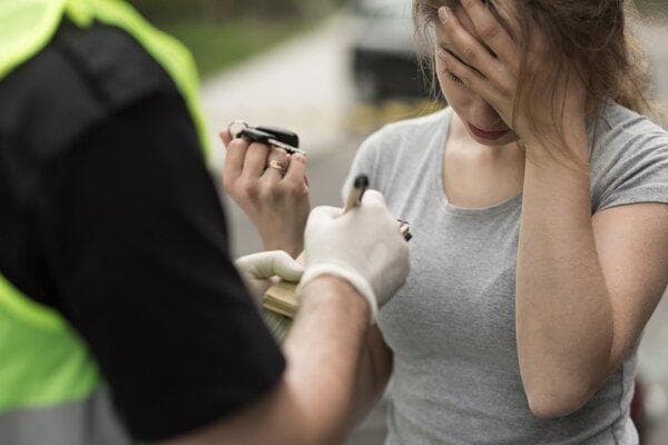 创伤性颅脑损伤的常见原因有哪些