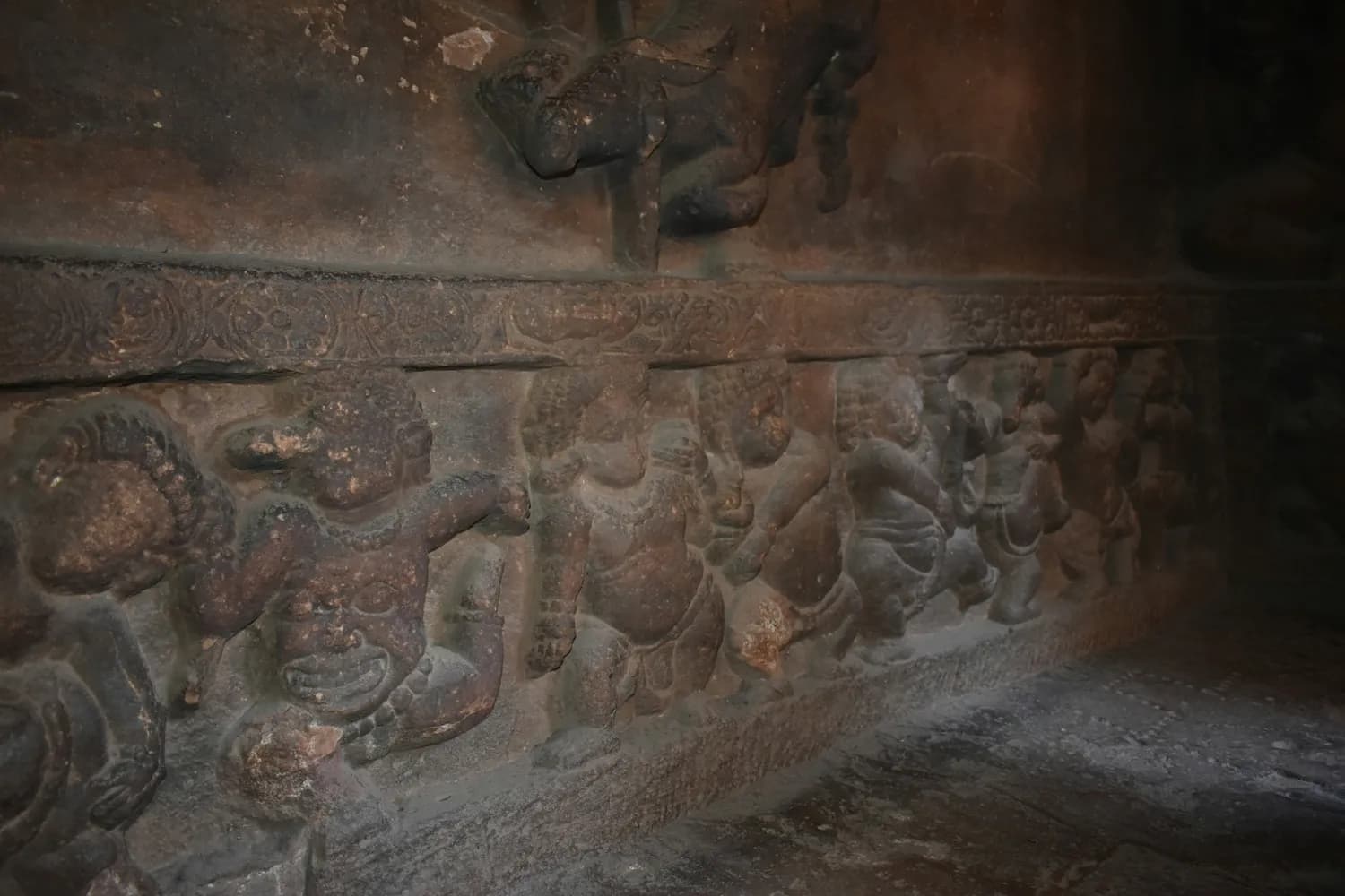 探秘长屿洞天：1600年采石遗迹变身世界级旅游胜地