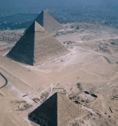 最著名的三大金字塔：古代建筑奇迹的辉煌