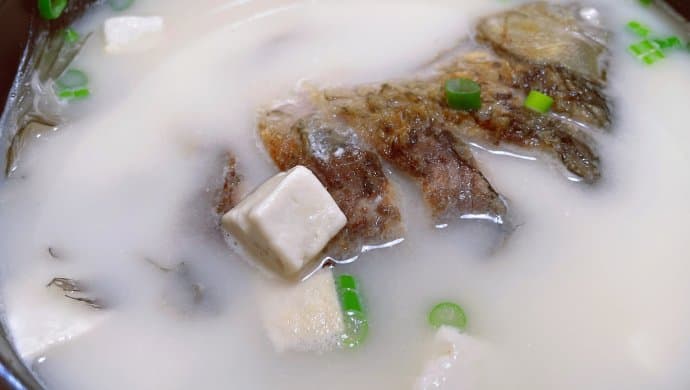 鲫鱼豆腐汤