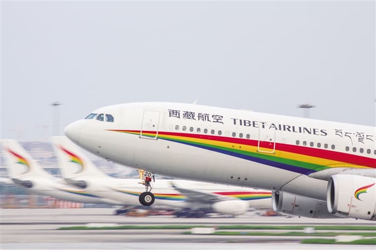 进出藏机票较宽松 成都飞拉萨最低250元