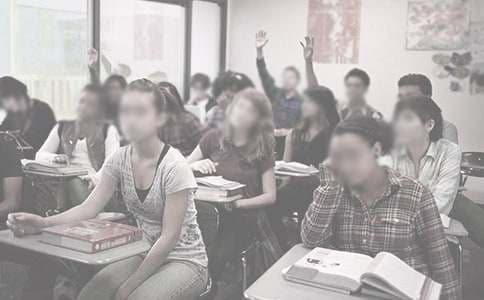 谈社交礼仪对现代大学生的现实意义