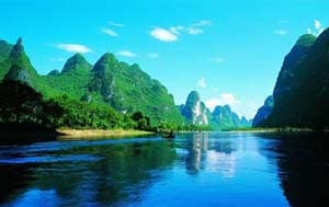 桂林旅游特色：山水甲天下，民俗风情浓