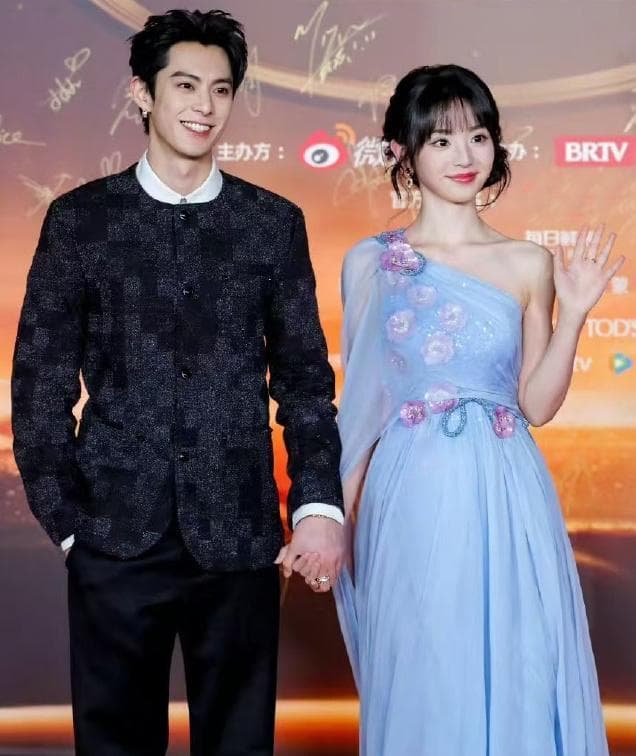 2025微博之夜：李现杨紫再现“纯元CP”，众星闪耀国家体育馆