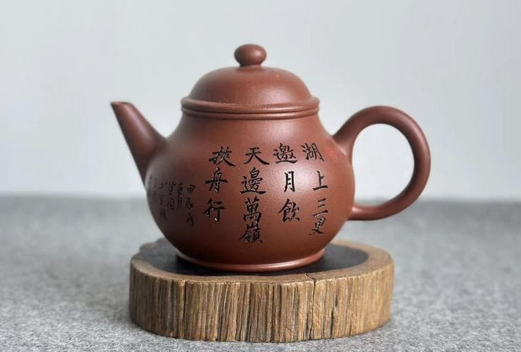 紫砂壶养壶全攻略：从开壶到日常养护