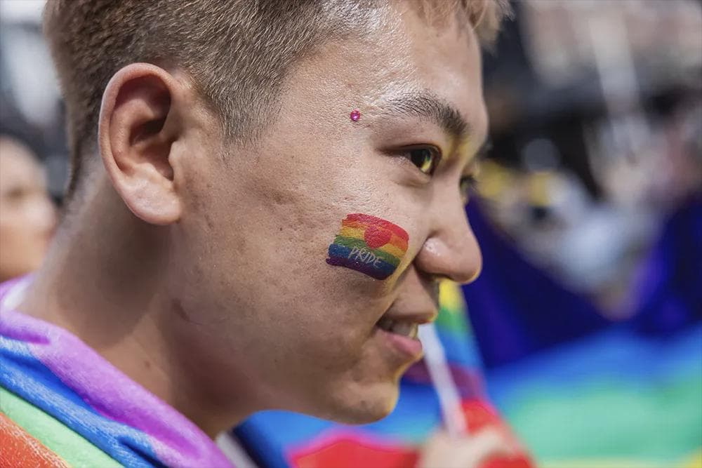 彩虹经济搅动泰国，推出同性结婚登记，或带来上千亿旅游收入