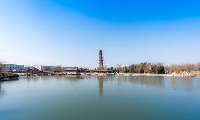 铁塔公园：千年古塔与园林艺术的完美融合