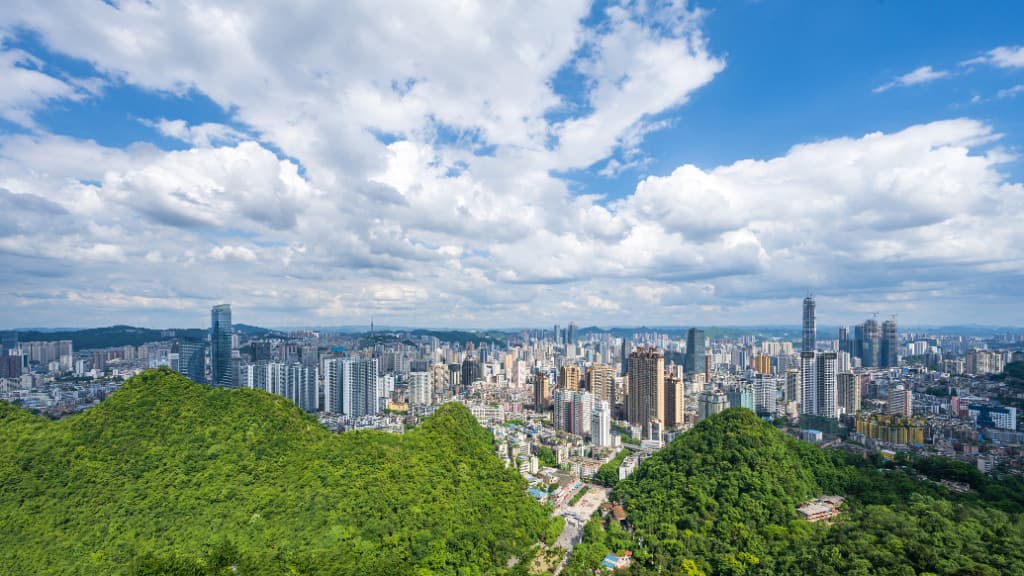 新城市志｜人口增量第一城，为何花落这个西部城市