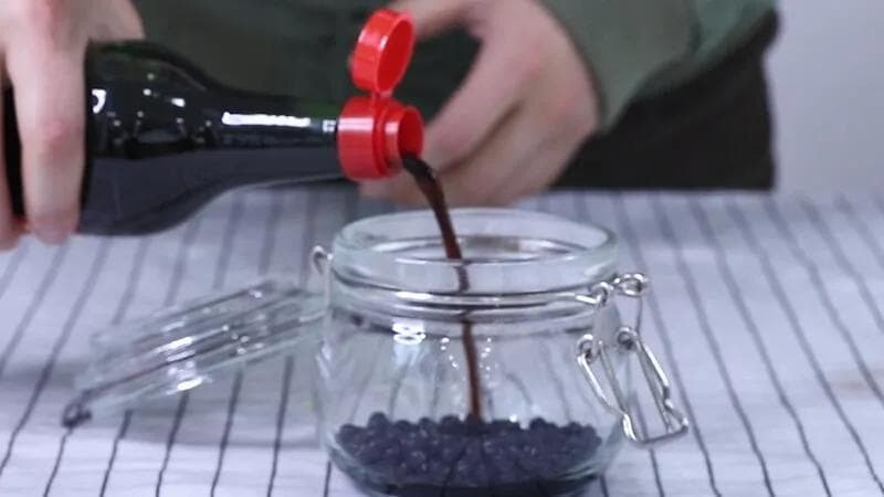 食疗：醋泡黑豆，中年养生的传统智慧