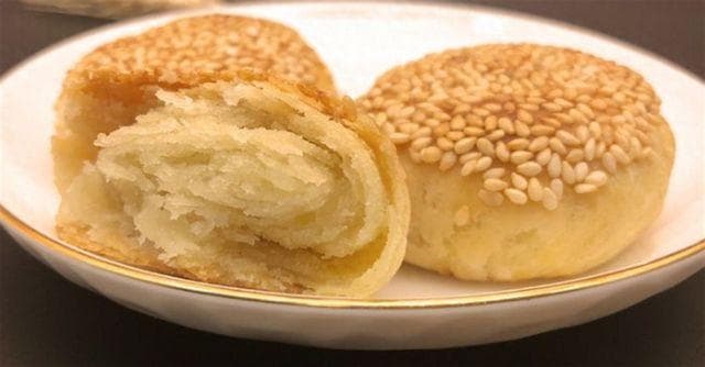 探秘味蕾的古老韵味：河北唐山棋子烧饼，一口穿越千年的美味传奇