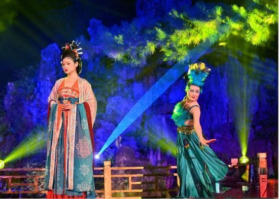 成都上新"望江梦华·薛涛吟"夜游文旅项目