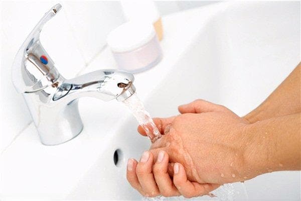 冬天用冷水多了关节痛