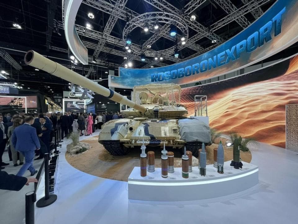 直击IDEX 2025：俄罗斯展示新型T-90MS主战坦克 重点提高防御能力