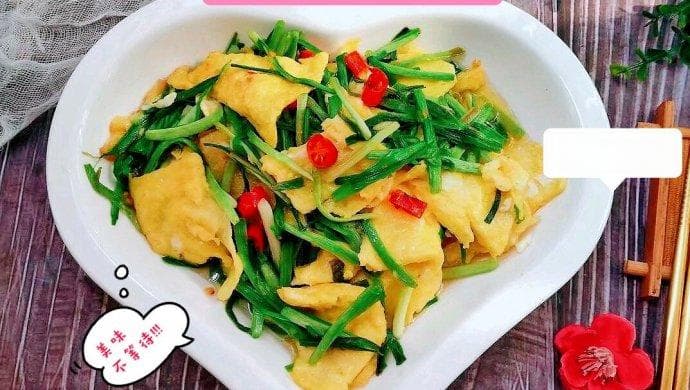 蒜苗炒鸡蛋：简单快手的营养小菜