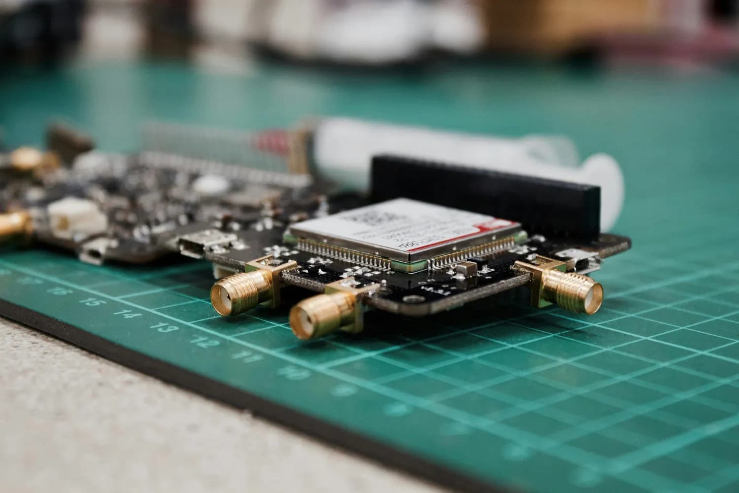 msiSDR项目：基于msi2500和msi001的开源SDR接收机解决方案