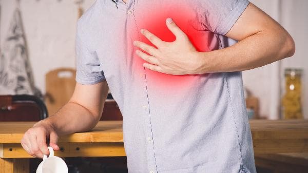 严重肺动脉高压的治疗方案：手术、药物与生活方式调整