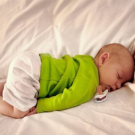 宝宝的睡眠和成人相比有什么特点？