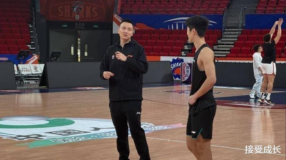 CBA首届杯赛：上海男篮的征程与联赛的未来