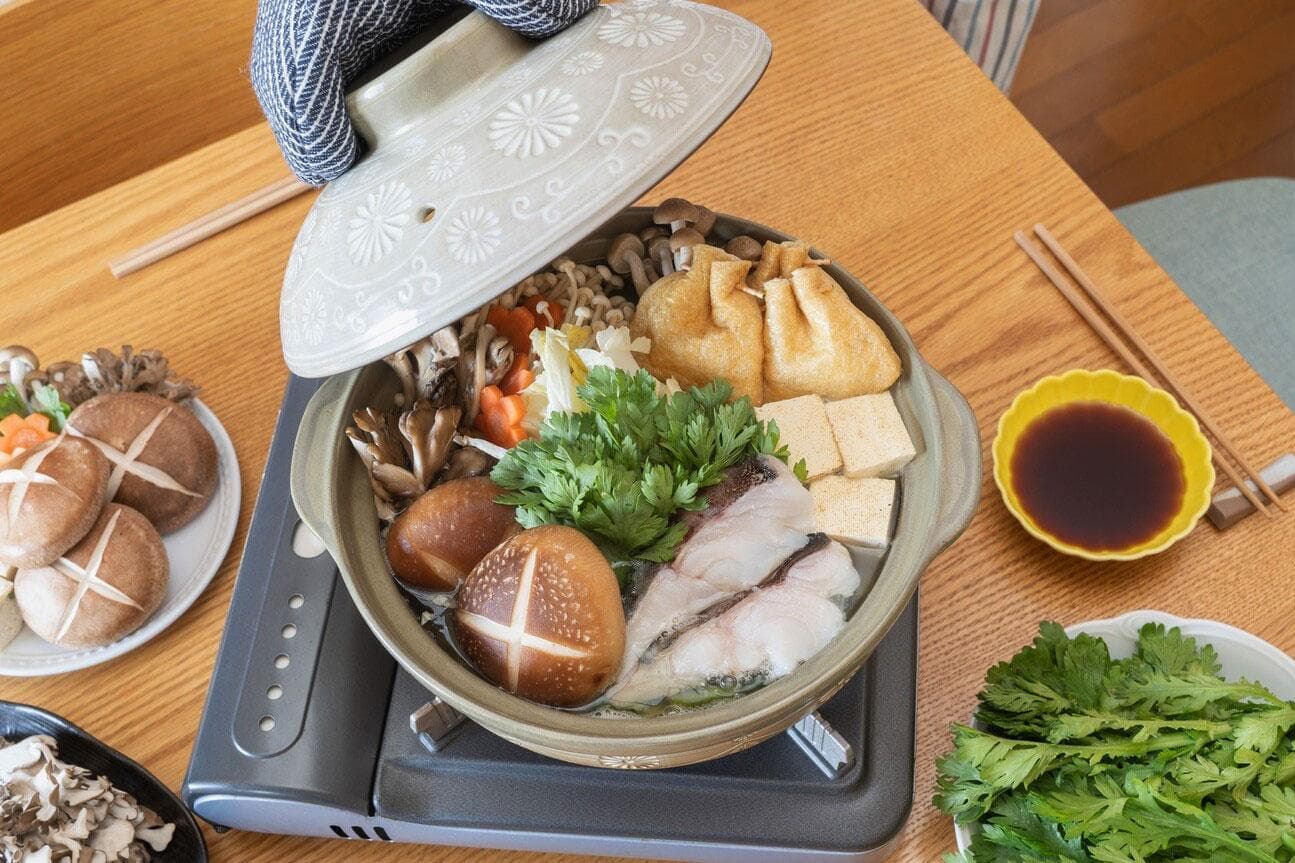 風味濃郁，多樣功能：日式砂鍋體驗
