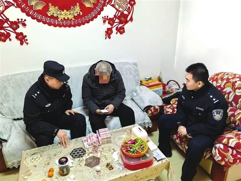 帮助诈骗团伙上门取赃款 跨省“车手”落入法网