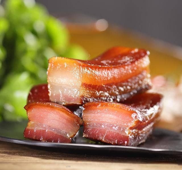餐桌上的腌制美味：腊肉、泡菜、豆腐乳等十大经典食品