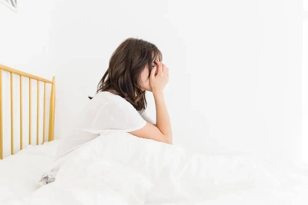 “鬼压床”不可怕——走近睡眠瘫痪症
