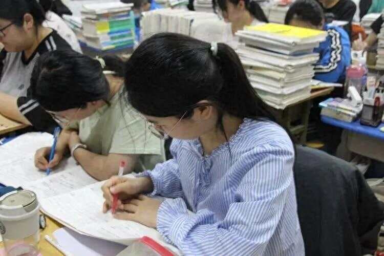 不能再多了，减少高考复读生的6条建议