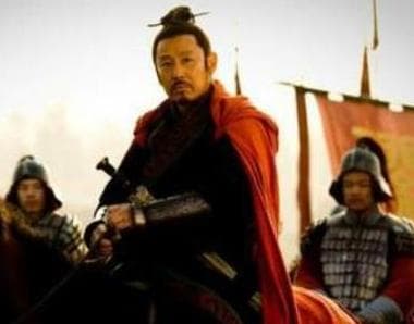哀兵必胜：董公策略与刘邦大军的丧服出击