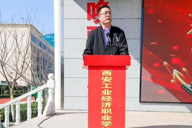 揭秘教育路径差异：职高学籍VS普高学籍，中考生升学新机遇！