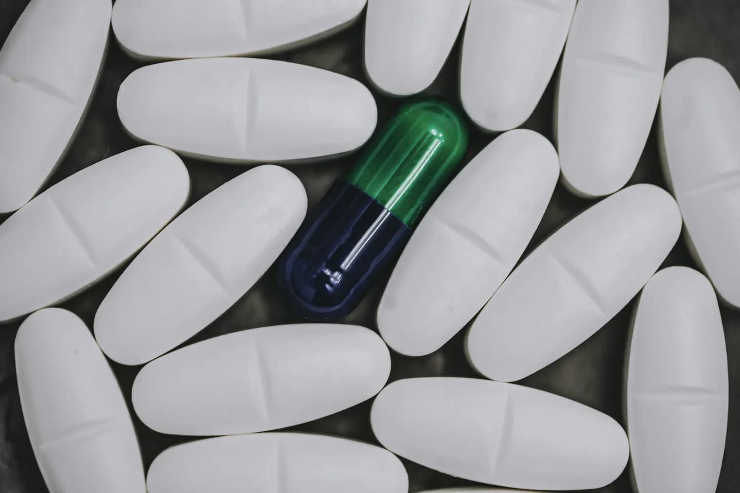 云南白药胶囊：腰部受伤的救星