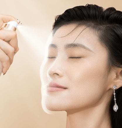 定妆喷雾多长时间成膜正常？使用方法与注意事项全解析