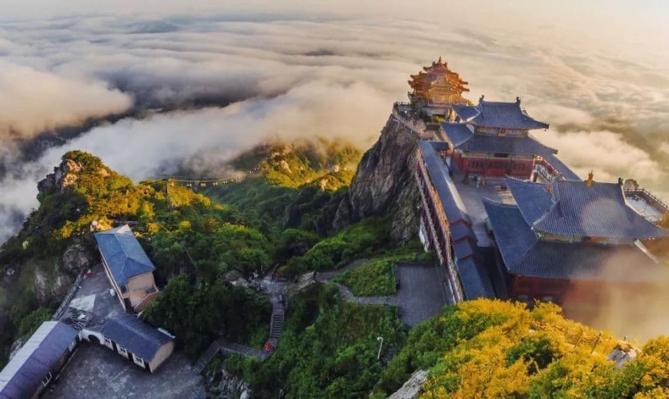 占据河南半壁江山的八百里伏牛山，到底藏了多少宝？