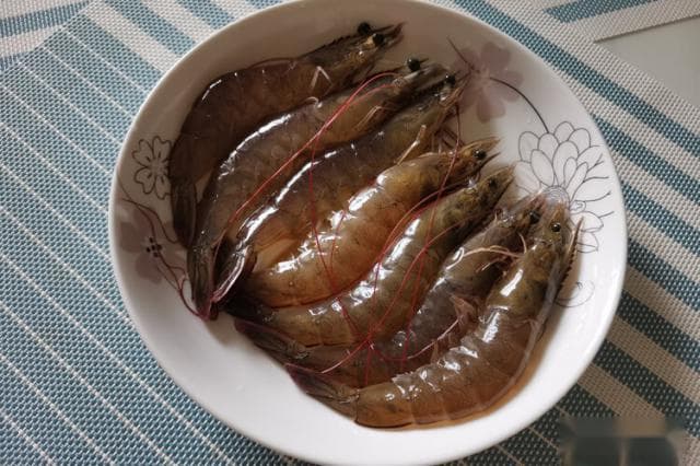 基围虾要煮多久才算熟？三种美味做法让你大快朵颐