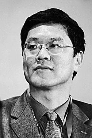 从"凿空西域"到"一带一路"：丝绸之路的历史变迁与当代启示